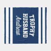 Polaire TROPHY HUSBAND drôle de couverture en toison pour  (Devant (Horizontal))