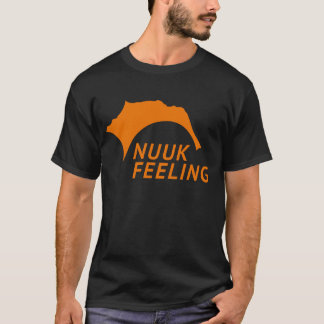 Polar Pixels van Louis Koba: Nuuk Feeling T-shirt