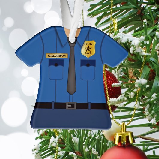 Policier en uniforme bleu