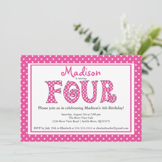 Polka Dot Alphabet 4e verjaardag uitnodiging (Staand voorkant)