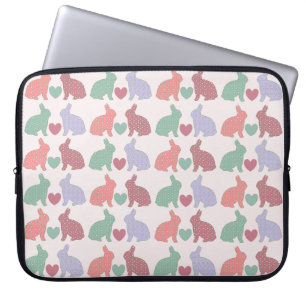Polka Dot Bunnies en Hearts Pattern on Pink Laptop Sleeve