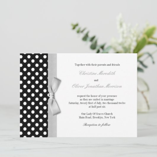 Polka Dots with Grey Bow Weddenschap Kaart (Staand voorkant)