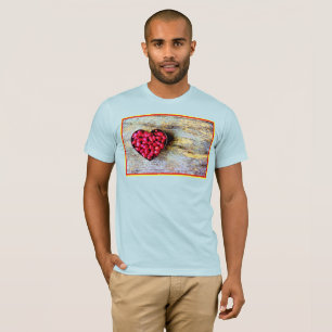 "Pomegranates Heart Fruit" Kutfoto. Bestel nu T-shirt
