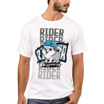 Pommerse puppy op een skateboard