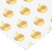 Pommes d'or sur nappe blanche (Angle)