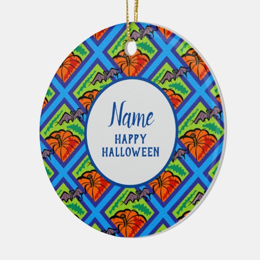 Pompoenen en vleermuizen in Pattern, Name, Hallowe Keramisch Ornament (Links)