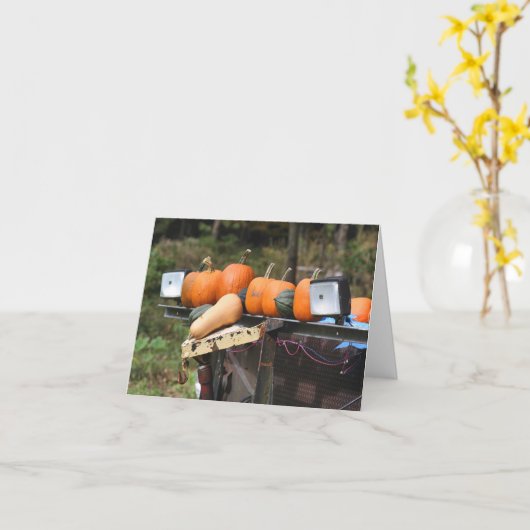 Pompoenen op vrachtwagen herfst blanco noot kaart (Gele Bloem)