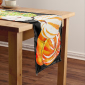 Pompoenoogst op een tafelloper (Voorbeeld)