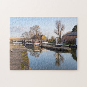 Ponders End Sluis, River Lee Navigation, Enfield Legpuzzel
