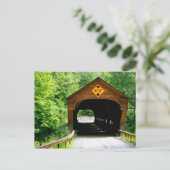 Pont couvert New Hampshire de carte postale (Debout devant)