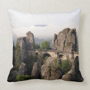 Pont de Bastei dans le coussin de Saxon Suisse