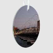 Pont de la reine Emma de Curaçao à Dusk (devant)