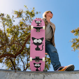 PONT DE SKATEBOARD ROSE EN CARTON NOIR