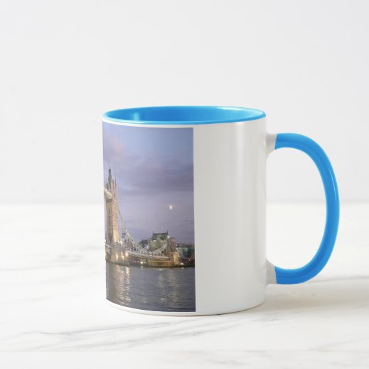 Pont de tour de tasse de café de Londres (Droite)