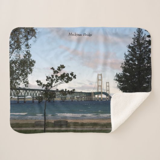 Pont Mackinac avec arbres couverture sherpa (Devant (Horizontal))