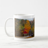 Pont Promenade À Alley Mill Coffee Mug (Gauche)