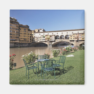 Ponte Vecchio en tafel langs Arno Rive Magneet