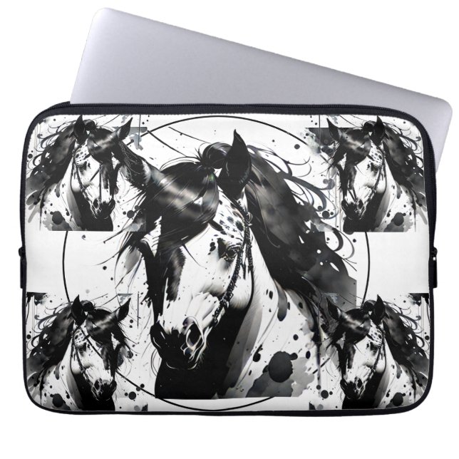 PONY 2 LAPTOP SLEEVE (Voorkant)