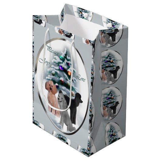 Poodle Trio Kerstmis Medium Cadeauzakje (Voorkant Gekanteld)