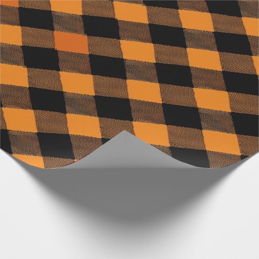 pooky Orange and Black Checkered Halloween Pattern Cadeaupapier (Hoek)