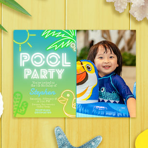 Pool Party Boy Verjaardag met foto-uitnodiging Kaart