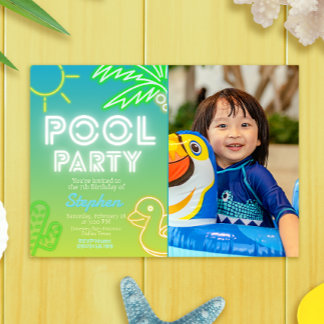Pool Party Boy Verjaardag met foto-uitnodiging Kaart