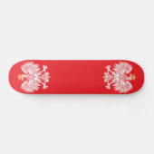 Poolse adelaar in rode skateboard (Horizontaal)