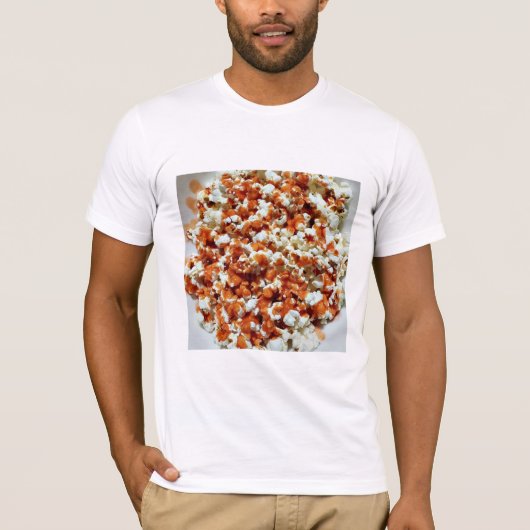 POPCORN EN HOTSAUCE T-SHIRT (Voorkant)