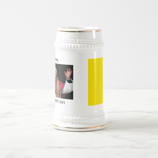 POPE BENEDICT XVI BIERPUL (Center)