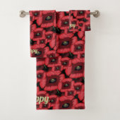 Poppies rouges modernes Serviettes de bain florale (En situation)