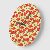 Poppies rouges sur Cornfield Horloge jaune (Angle)