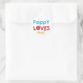Poppy Loves Me T-shirts en geschenken Ronde Sticker (Tas)
