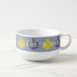 Porcelain Mug Personnaliser "Pinwheel Dreidels"<br><div class="desc">Personnalisez votre "Pinwheel Dreidels" en changeant le texte. Choisissez votre style de police préféré, la couleur, la taille et le libellé. Modifiez la couleur arrière - plan si vous le souhaitez, en choisissant une couleur différente de la palette de couleurs. Profite ! ! ! Joyeux Chanoukah/Hanoukka ! Merci de vous...</div>