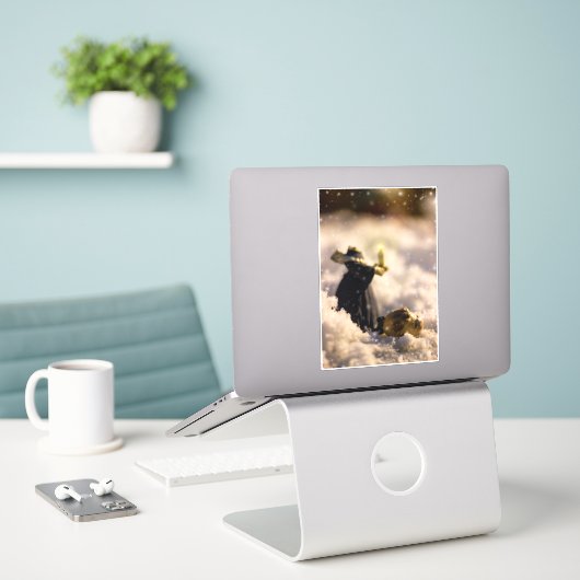 Porcelain Nights V Sticker (Laptop op bureau)