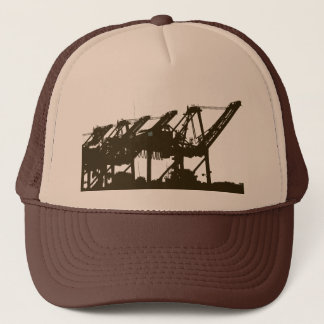 Port Harbror Cranes Bruin Pet
