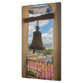 Porte-bloc Bell dans un clocher d'église, Cuba (Gauche)