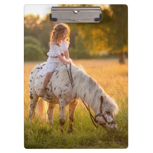 Porte-bloc une petite fille et son poney (Devant)