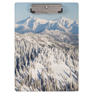 Porte-bloc Une vue pittoresque des montagnes et des arbres de