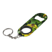 Porte-clé Décapsuleur Abeille sur Fleurs Jaunes (Devant Angle)