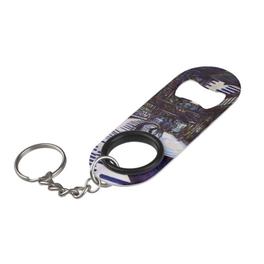 Porte-clé Décapsuleur Dusting the Piano (Devant Angle)