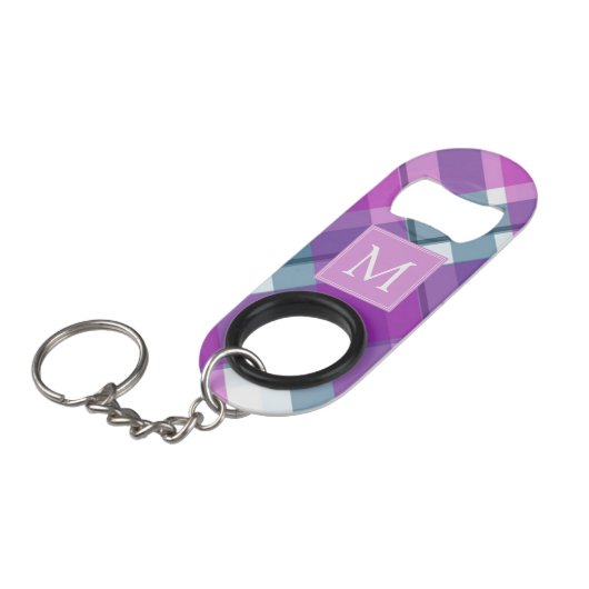 Porte-clé Décapsuleur Monogramme de Tartan violet (Devant Angle)