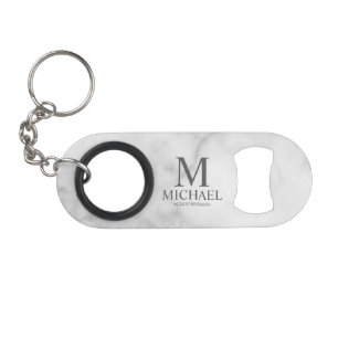Porte-clé Décapsuleur Monogramme et nom personnalisés de garçon d'honneu