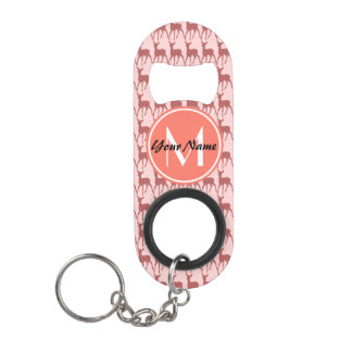 Porte-clé Décapsuleur Monogramme Saumon rose cerf, nom personnalisé