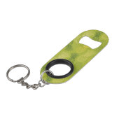 Porte-clé Décapsuleur Motif d'ensemble d'ananas sur le vert (Devant Angle)