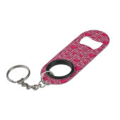 Porte-clé Décapsuleur Pile rose avec des coeurs (Devant Angle)