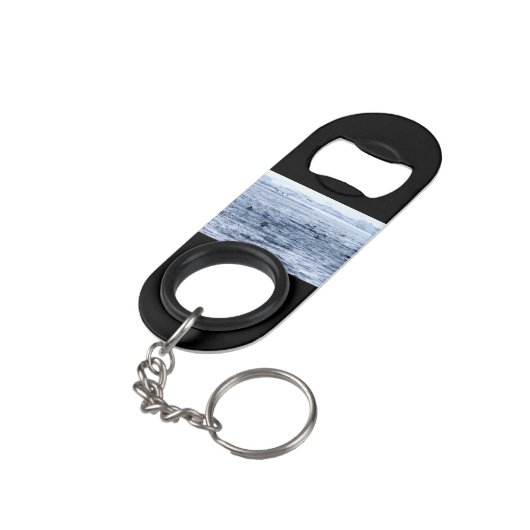 Porte-clé Décapsuleur Pingouin volant (angle arrière)