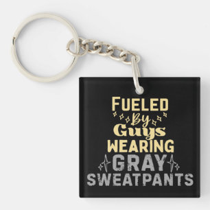 Porte-clés Alimenté par des gars portant des sweatpants gris