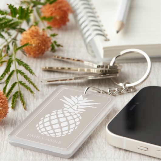 Porte-clés Ananas blanc chic sur fond beige (Devant droit)