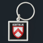 Porte-clés Armoiries de Kortrijk, Belgique<br><div class="desc">Kortrijk (Flamand occidental : Kortryk ou Courtrai; Français : Courtrai; Latin : Cortoriacum),  parfois connu en anglais comme Courtrai ou Courtray est une ville et municipalité belge dans la province flamande de Flandre occidentale.</div>