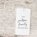 Porte-clés Aventures familiales | Minimaliste moderne origina<br><div class="desc">Personalized for your wonderful and everyday family adventures,  this keychain makes for the perfect gift or vacation accessoire ! Le design a handwritten scripyt typographiy is a un style moderne minimaliste pour any fun and stylish family ! #family #adventure #custom #keychain</div>
